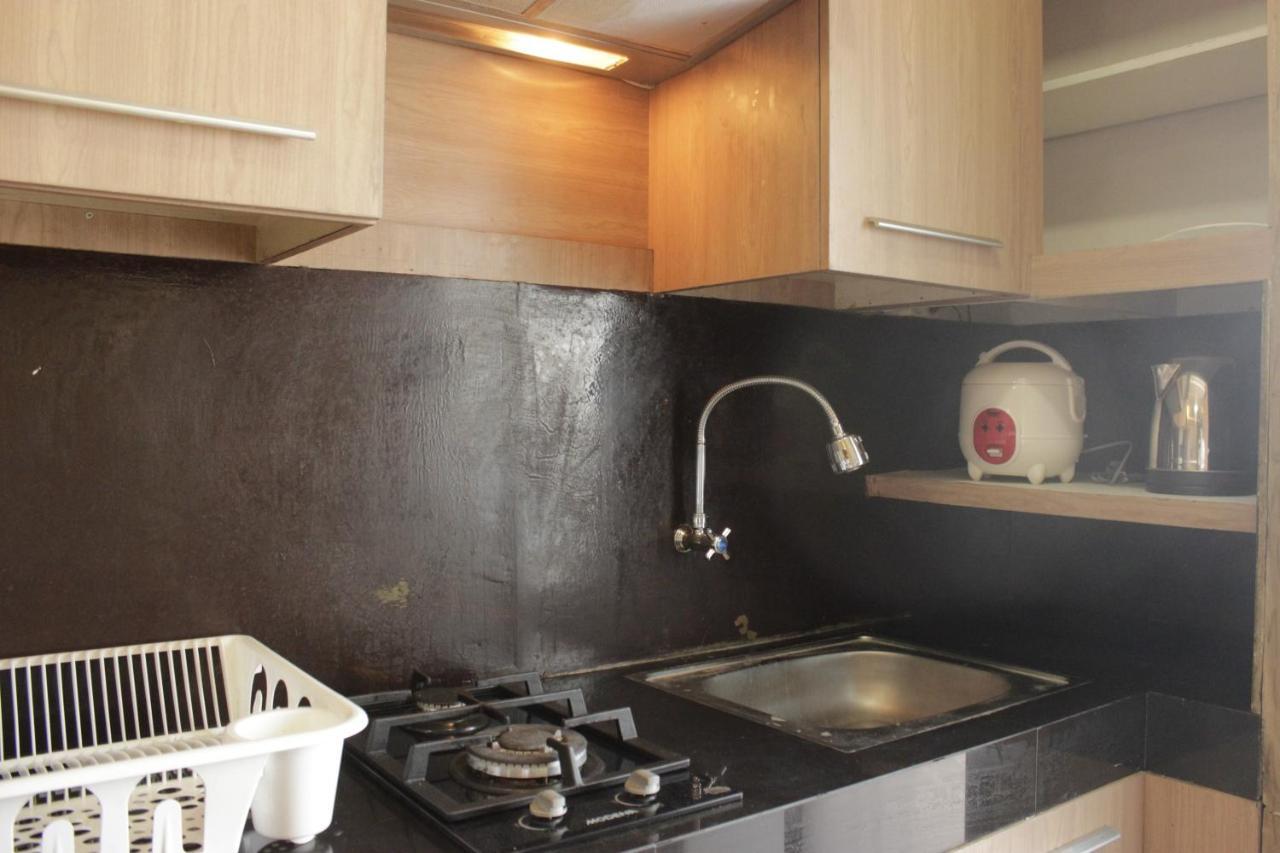 Strategic & Comfy At Gateway Cicadas By Travelio Apartemen *