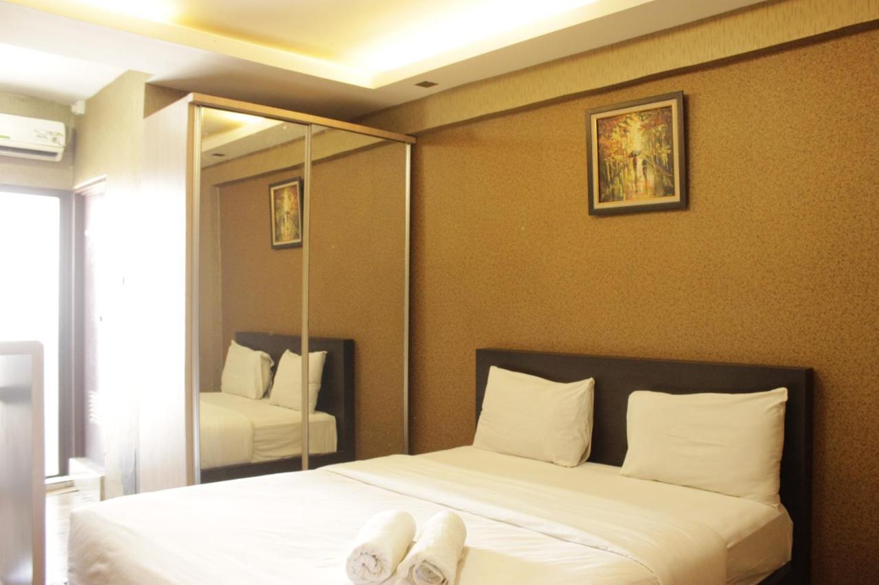 Strategic & Comfy At Gateway Cicadas By Travelio * Bandung